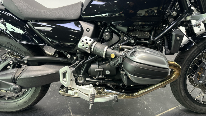 BMW R12 (24MY)